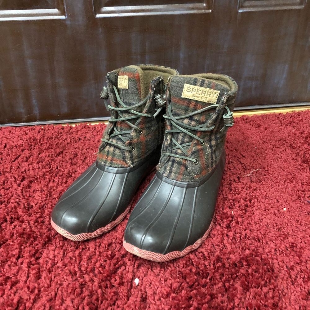 Sperry duck boots